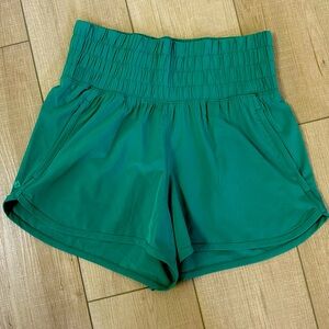 Abercrombie & Fitch YPB motion TEK workout  shorts size small NWT